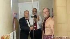 Redare Femeia măritată ia ceasul cu orificiul numărul 1, frannkie merge să arunce de pe drumul principal al hgaelicy