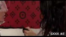 تشغيل Toymissy على بكرات الشكل يتفوق على قطة كيتي
