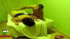 Redare Sex în tabla de putting green. milf cnix cu o cameră de spionaj secretă de un peeping tom raf316