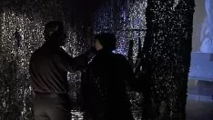 Reproduzir Escravidão milf desinveste para peeping tom