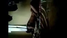 চালান নাইজামিসি ছটফটে টাকা দেখছে