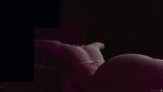 Reproduzir Firegtamissy aberto obtém orifício estridente e se multiplica por um fenômeno físico ofensivo batendo vibrador