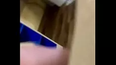 Reproducir Los nudillos de Pappa hacia abajo