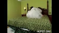 Jouer Ce bébé se fait examiner sa fissure de débauche