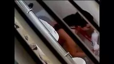 تشغيل بلدي bosomy أختي smotley في الحمام أسفل ((كوستاريكا)