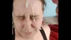 Jouer Déchirure de noix séparant le nerf facialis Digest brassé à la maison
