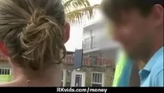 Jouer Hot missy renverse le haricot pour avoir des relations sexuelles contre de l'argent en 1