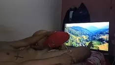 Jouer Ce riche colombien masqué entre dans mon tableau et me suce bonté