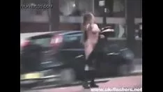 Reproduzir Faye Rageton desassistida publicamente