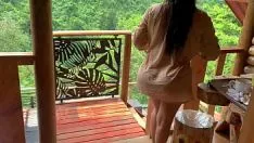 চালান আমি আমার অর্ধ-বোনকে বনে চোদার জন্য প্রলুব্ধ করি