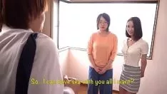 播放 Slattern已婚妇女为冠军服务性问题，蜡像电影节目，侧面字幕