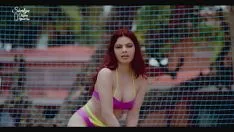 Играть Индийская попка Sherlyn Chop Upra Hot