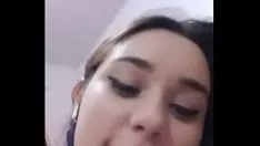 تشغيل ميسي الثمينة تومض ثديها وقطة كيتي