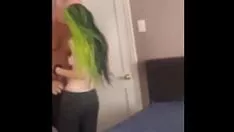 Abspielen Schlagen über weiche flegelhafte Missy