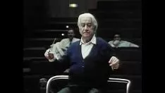 Играть Sergiu celiel beache и mpo практикует бетховенскую филармонию №. 9, 2-й фронт