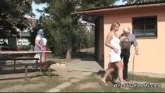 Abspielen Blondes Baby wünscht sich eitrige Paare
