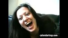 Afspelen Hete brunette heeft plezier met gumshoe