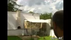 تشغيل الغالبية العظمى من المراهقين يحصلون على قطة كيتي حليقة السلس مهزومة ومارس الجنس من قبل القضيب العجوز