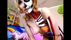 Play Personifymotley blond skirt she-bops - sexiecams.com