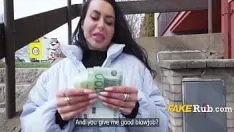 تشغيل كبير الثدي الأوكرانية يحب المال والديك