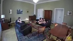 播放 追捕4k。选择我，而不是你孩子的车，否则我会选择他的刑警