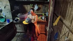 Afspelen Stiefmoeder krijgt een hartaanval terwijl ze in intense posities neukt - Echte amateurhomevideo