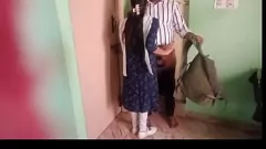 Reproduzir A aventura anal de Desi Komal com o namorado dela