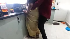 চালান তামিল দাসীটির নিষিদ্ধ রান্নাঘর এনকাউন্টার