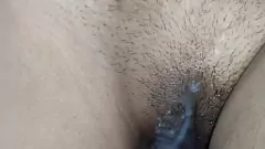 Redare Skinny desi milf pizda intensă a lui Sakshi care bate și Creampie cumshot