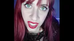 Riproduci Play di ruolo dei vampiri di Shyyfxx: soddisfa la sua sete di sesso e cazzo Joi