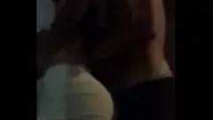 Putar Remaja Kulit Hitam Sensual Menyerah pada Sesi Blowjob dan Titfuck Intens dengan Lekuk Tubuh yang Tebal